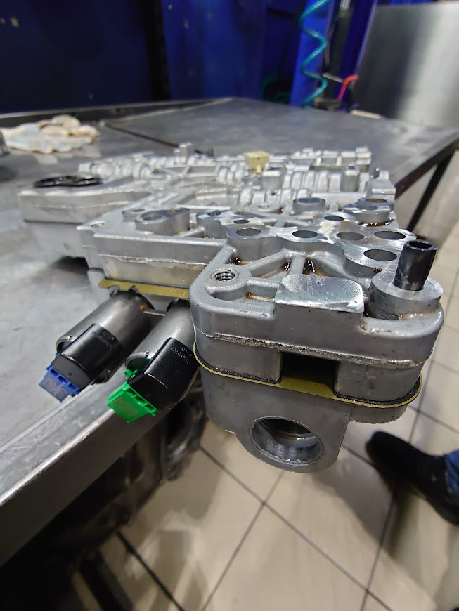 Соленоиды LPC и TCC АКПП Ford 10R80